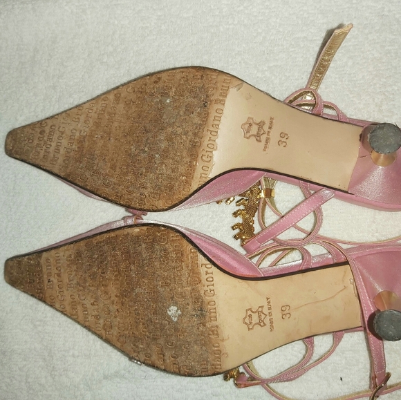 Baby Pink heels. - Picture 3 of 3